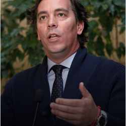 Cristián Labbé: «Los chilenos no pueden seguir esperando»