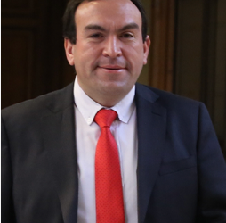 Diputados UDI ofician y envían antecedentes al SII tras video del ministro de Agricultura comprando a vendedores informales en una feria